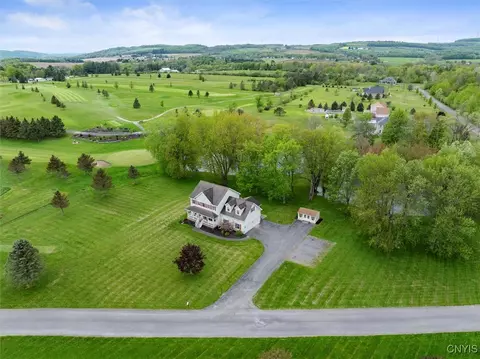 101 Pinehurst Ln, Augusta, NY 13425