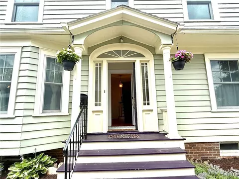 135 Hampton Rd, Syracuse, NY 13203