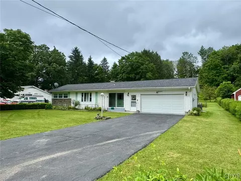 16 Locust Ave, Cortland, NY 13045