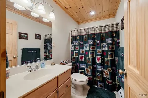 Bath - 160 Pawnee Dr, Webb, NY 13420 photo 3 of 4