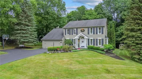9607 Dunderry, Lysander, NY 13027