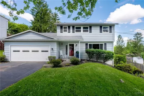 4611 Pauli Dr, Manlius, NY 13104