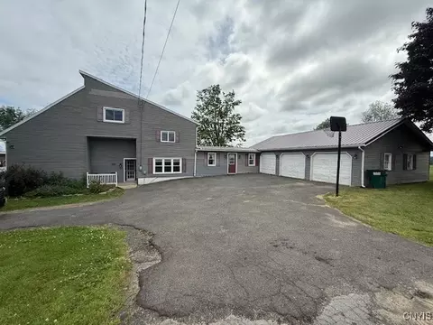 444 Manwaring Rd, Pulaski, NY 13142