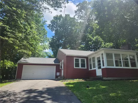 127 Austin Ave, Syracuse, NY 13207