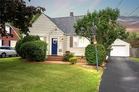 419 Bronson Rd, Geddes, NY 13219