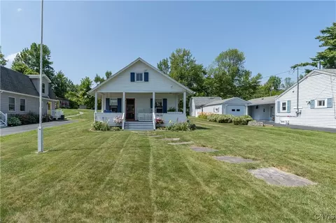9636 County Route 125, Lyme, NY 13622