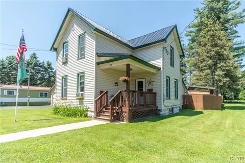 30 High St, Champion, NY 13619