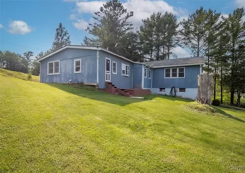 4022 W Milestrip Rd, Fenner, NY 13032