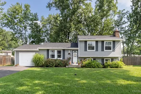 4251 Mill Run Rd, Liverpool, NY 13090