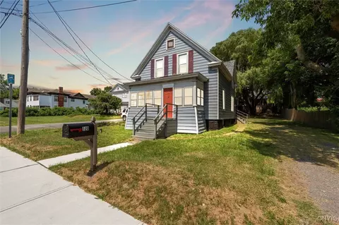 120 Old Liverpool Rd, Salina, NY 13088