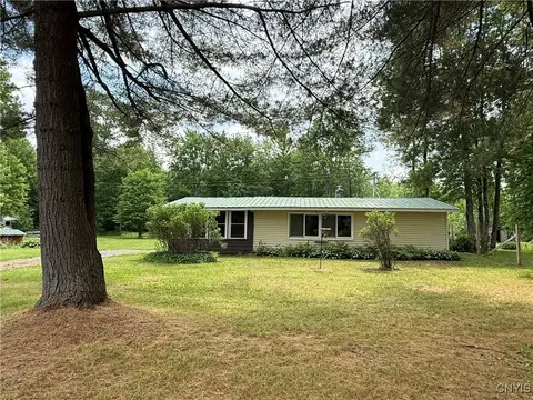 610 Ruddy Rd, Chase Mills, NY 13621