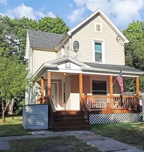 10 N 8th St, Fulton, NY 13069