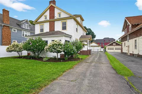 2310 James St, Syracuse, NY 13206