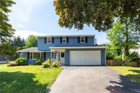 209 Pear Tree Dr, Camillus, NY 13031