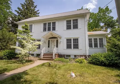 210 Sedgwick Dr, Syracuse, NY 13203
