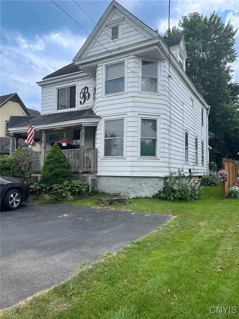 2305 W Whitesboro St, Utica, NY 13502