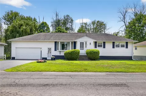 133 Gettman Rd, Geddes, NY 13209