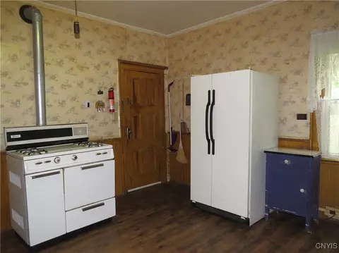 Kitchen - 164 Kanzog Rd, German Flatts, NY 13407 photo 3 of 3