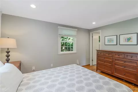 Bedroom - 7 Beach Rd, Marcellus, NY 13108 photo 3 of 7