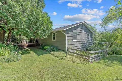 Exterior - 7 Beach Rd, Marcellus, NY 13108 photo 6 of 10