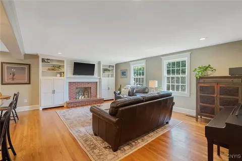 Living - 7 Beach Rd, Marcellus, NY 13108 photo 1 of 2