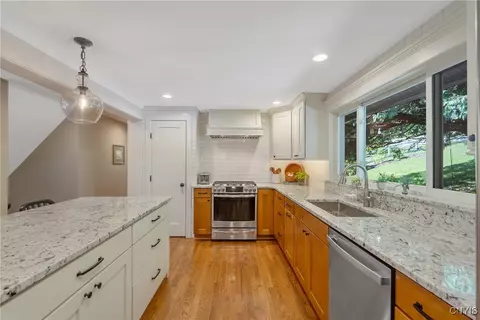 Kitchen - 7 Beach Rd, Marcellus, NY 13108 photo 9 of 12