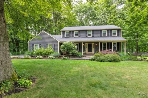 3430 Stanford Dr, Lysander, NY 13027