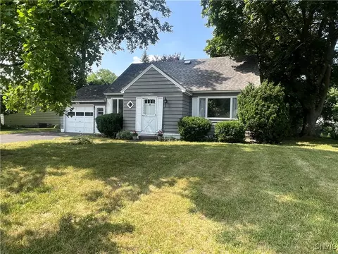38 Sherry Dr, Syracuse, NY 13219