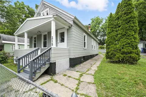 215 Vann St, Syracuse, NY 13206