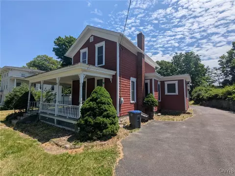 118 Smith St, Manlius, NY 13104