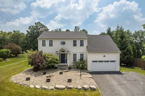 4680 Setting Sun Ter, Onondaga, NY 13215