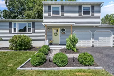 5847 Rita Ln, Cicero, NY 13039