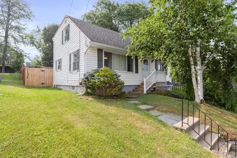 127 Wolcott Ter, Syracuse, NY 13207