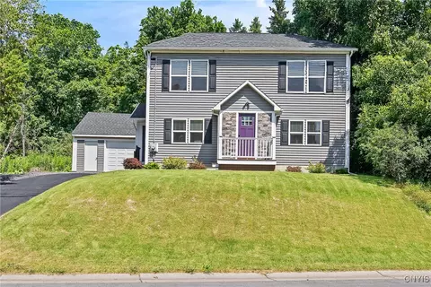 4895 S Ave, Onondaga, NY 13215
