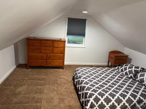 Bedroom - 5627 Bear Rd, Syracuse, NY 13212 photo 4 of 5