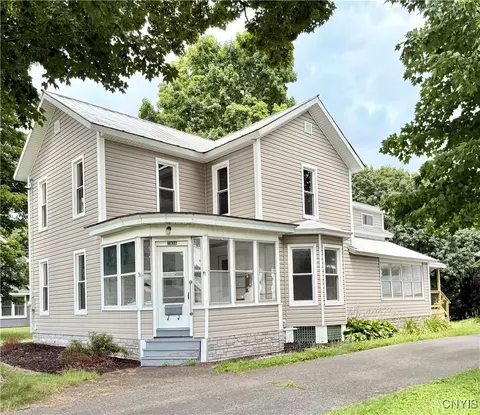 7636 E State St, Lowville, NY 13367