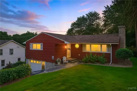 Exterior - 304 Halton Rd, Syracuse, NY 13224 photo 2 of 13