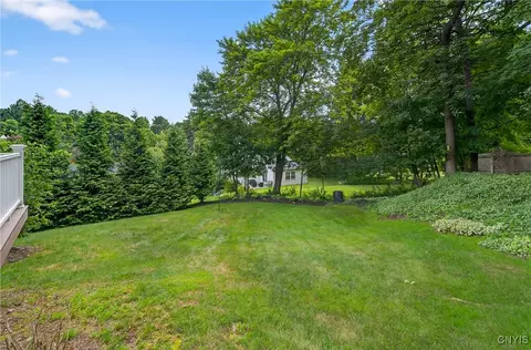 Exterior - 304 Halton Rd, Syracuse, NY 13224 photo 5 of 13