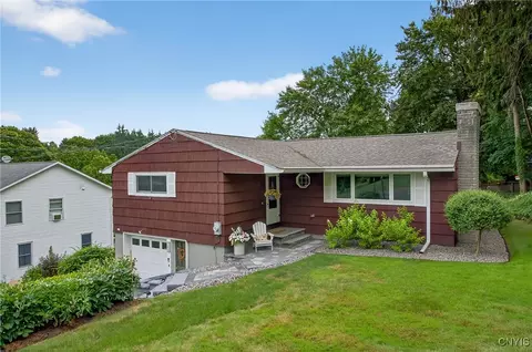 Exterior - 304 Halton Rd, Syracuse, NY 13224 photo 11 of 13