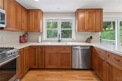 Kitchen - 304 Halton Rd, Syracuse, NY 13224 photo 3 of 5