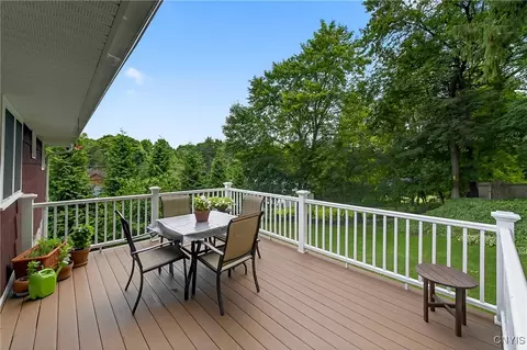 Exterior - 304 Halton Rd, Syracuse, NY 13224 photo 3 of 13