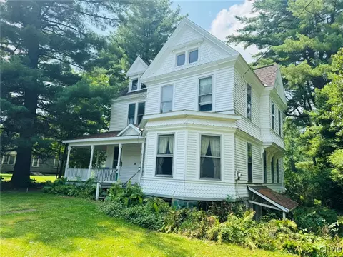 1041 Maple St, Genoa, NY 13071