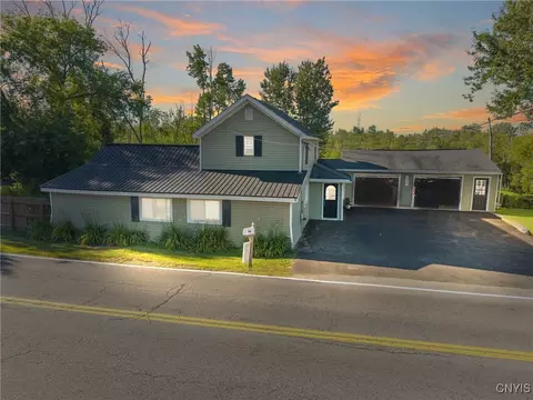 6239 Mud Mill Rd, Brewerton, NY 13029