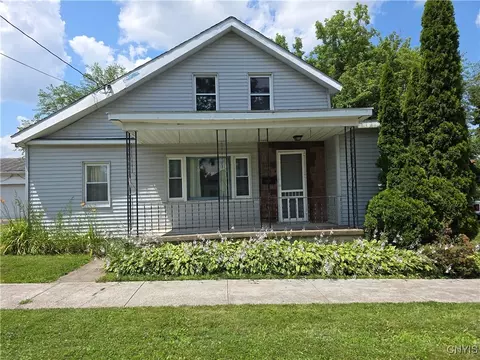 1110 Leeds St, Utica, NY 13501