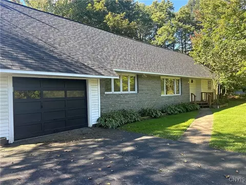 5792 E Seneca Tpke, Onondaga, NY 13078