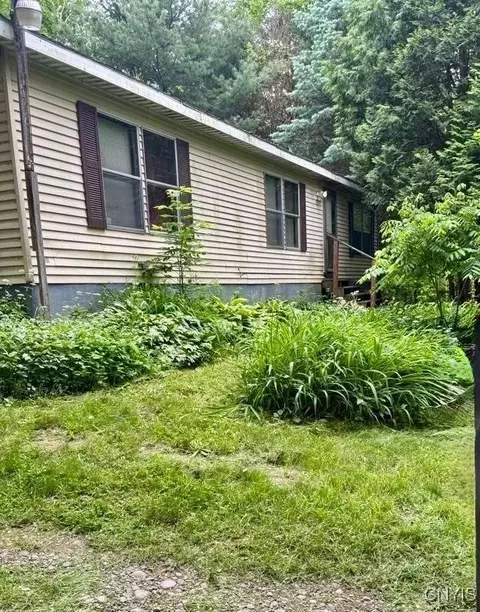 1456 County Route 28, Pulaski, NY 13142