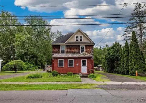 129 S Central Ave, Minoa, NY 13116