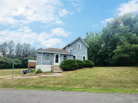 5373 Rowland Rd, Lafayette, NY 13084