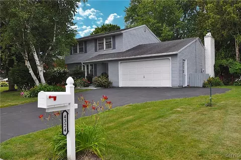 4324 Forestbrook Dr, Liverpool, NY 13090