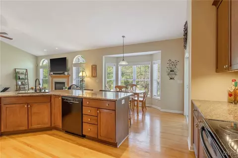 Kitchen - 5186 Lyle Dr, Clay, NY 13041 photo 4 of 9